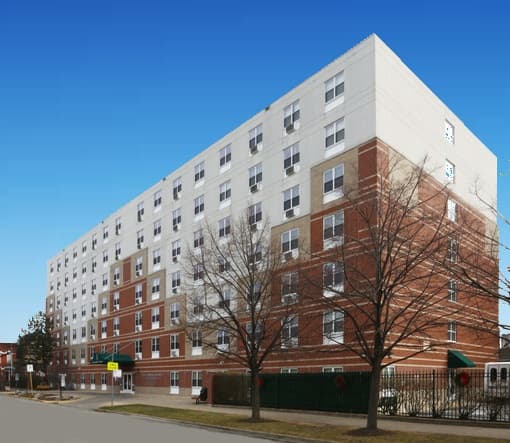 Linden House Apartments- Chicago