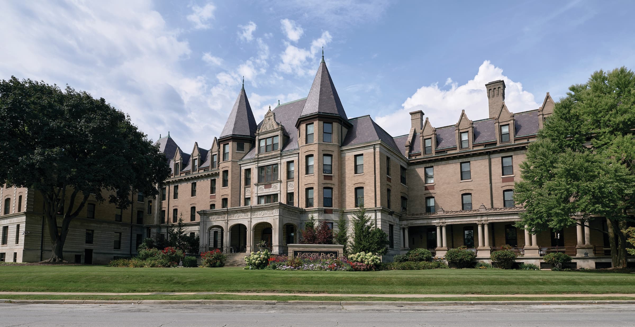 Eastcastle Place
