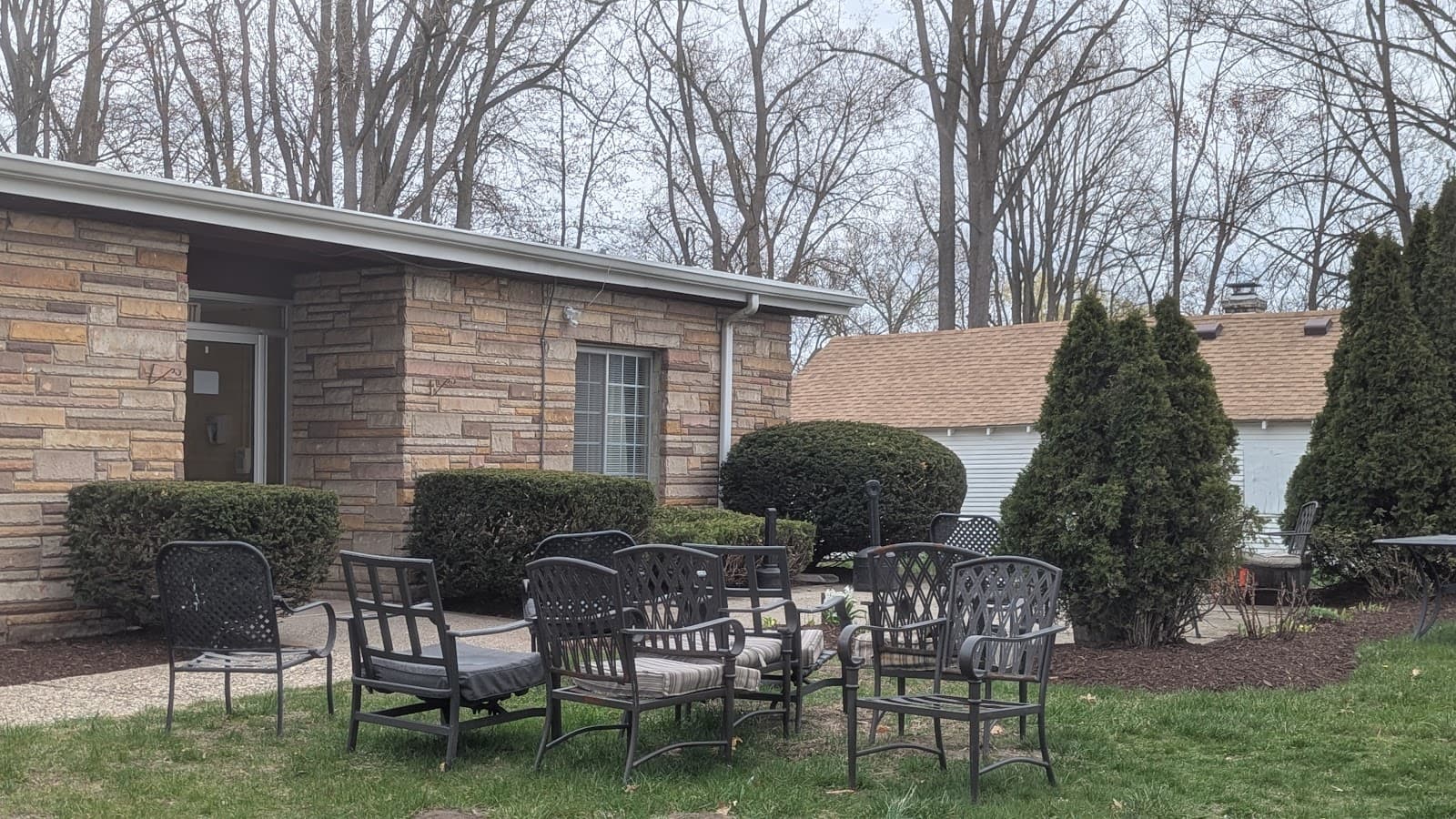 Pine Creek Manor — photo 1