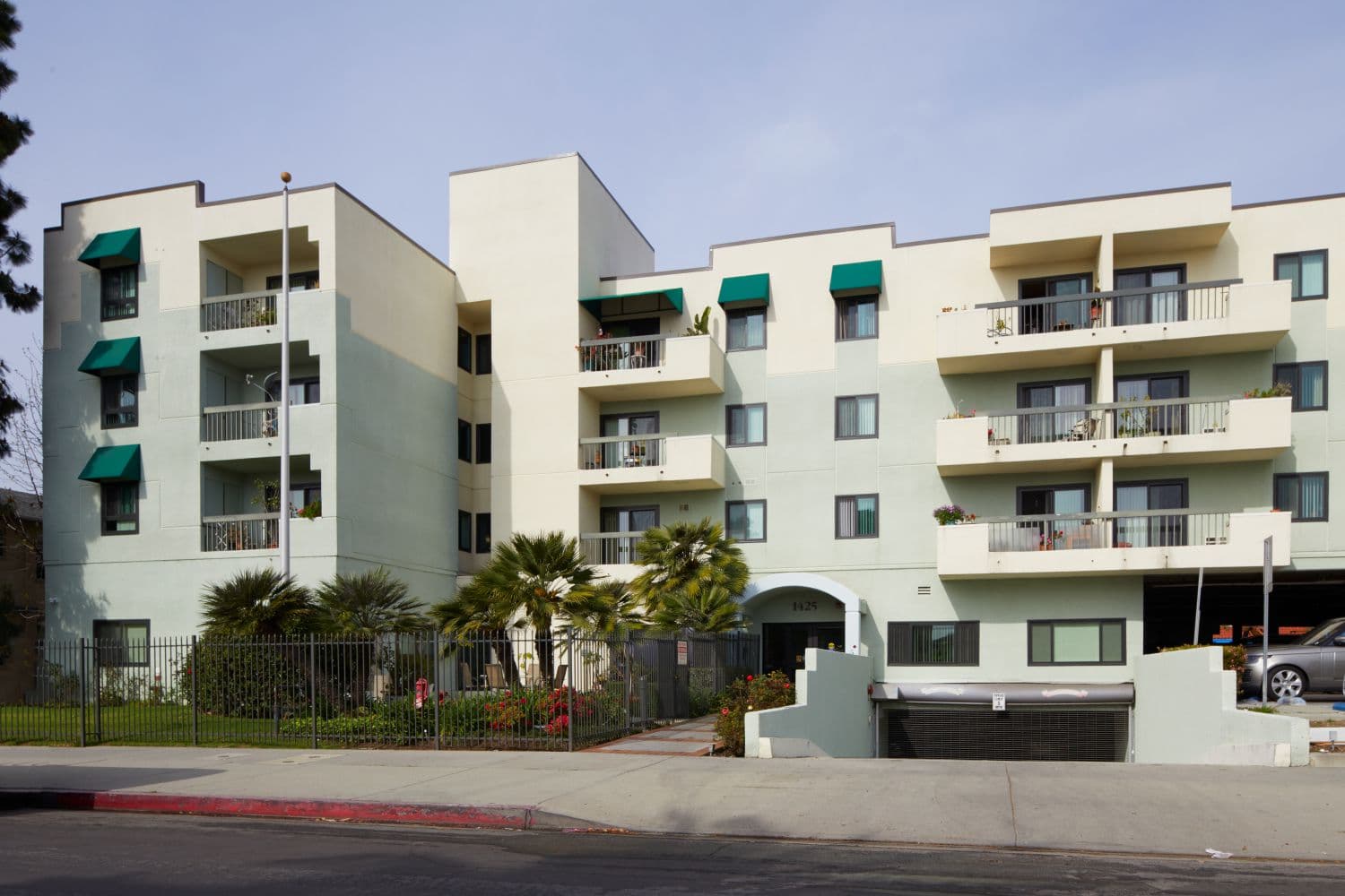 Pico Wooster Senior Housing