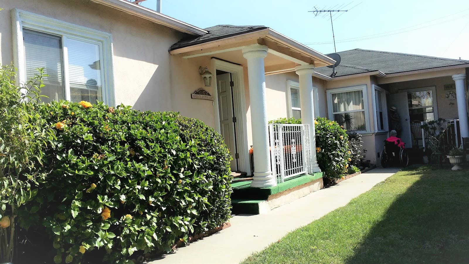 Beverlywood Retirement Home — photo 1