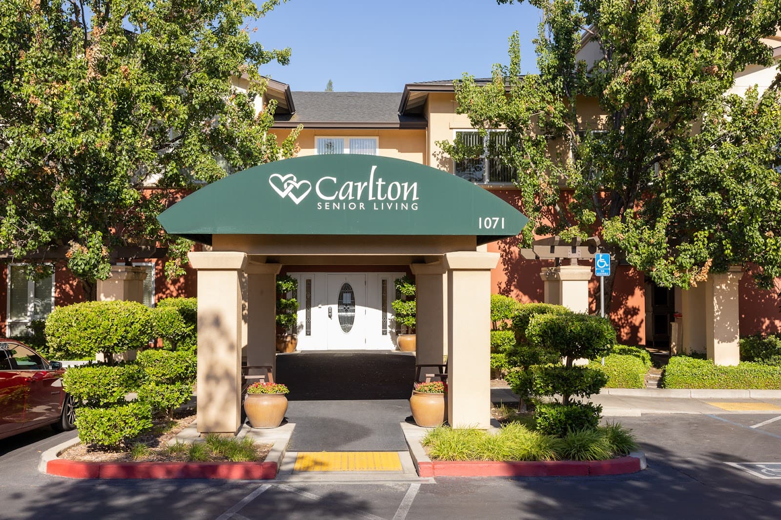 Carlton Senior Living Sacramento Atrium Building
