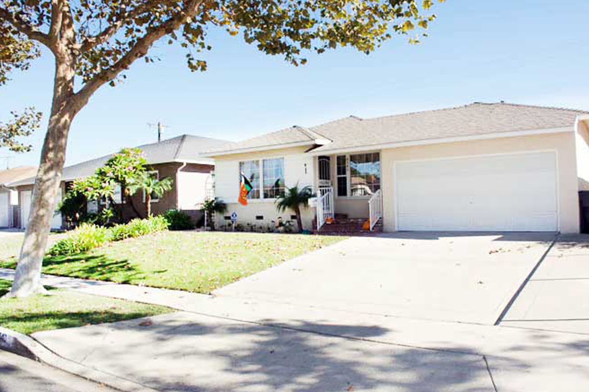 Mom and Dad's House Cottonwood — photo 1