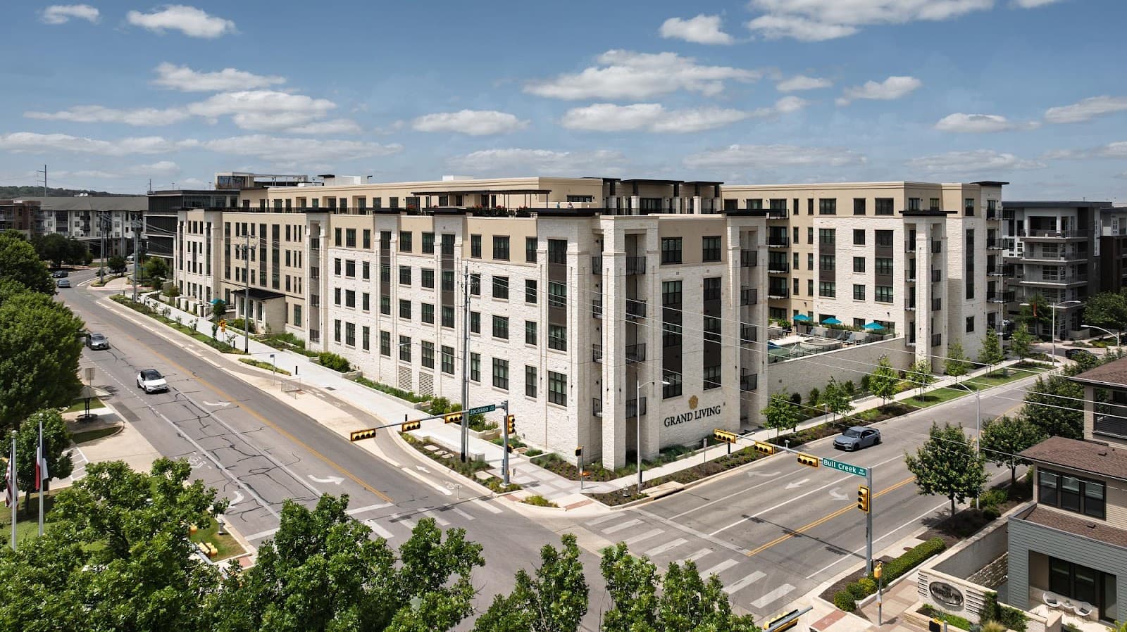 Grand Living at the Grove
