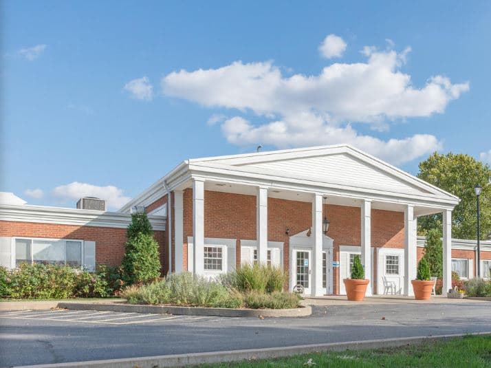 Macomb Post Acute Care Center