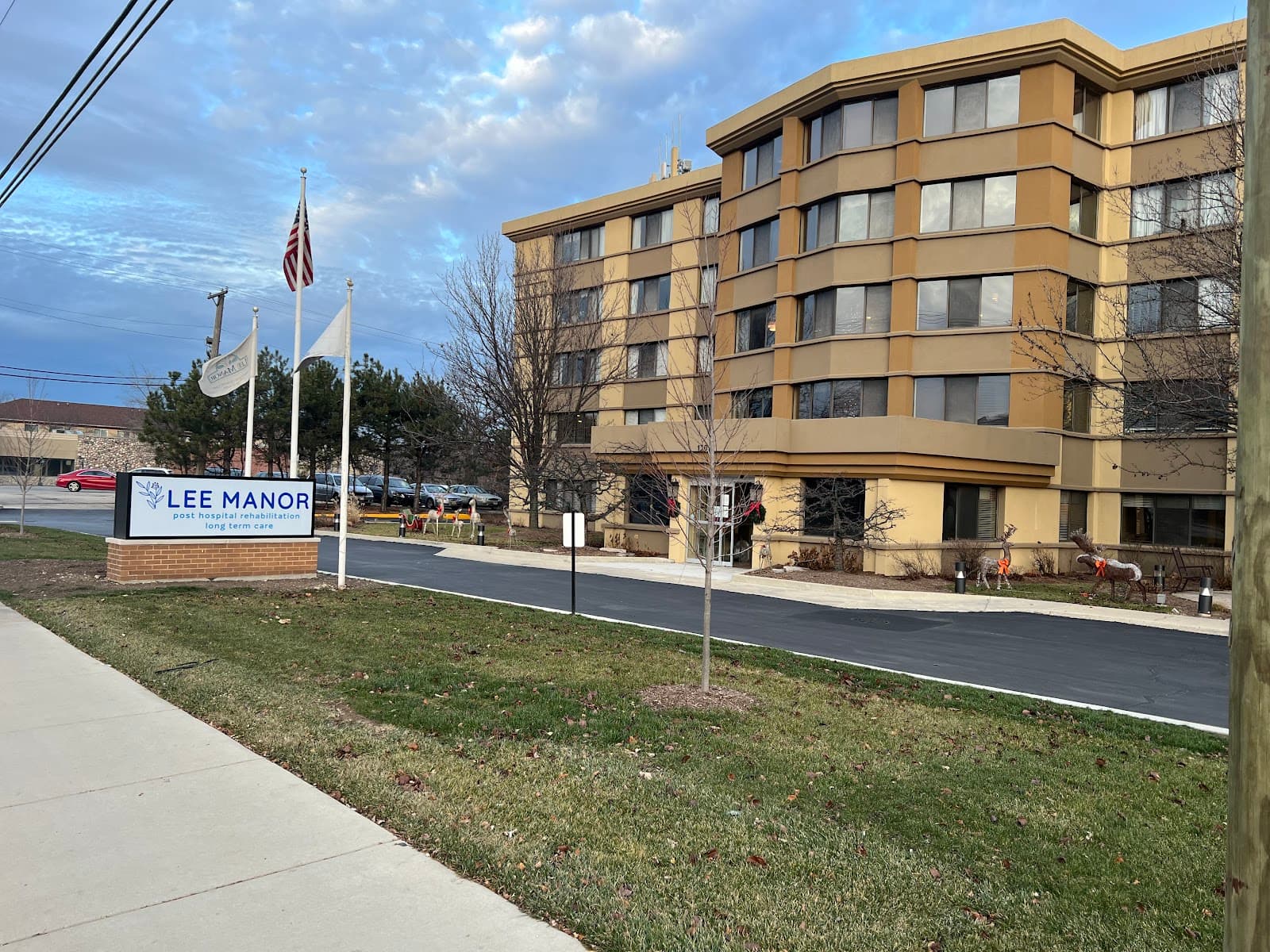 Lee Manor Post Hospital Rehabilitation and Long-Term Care