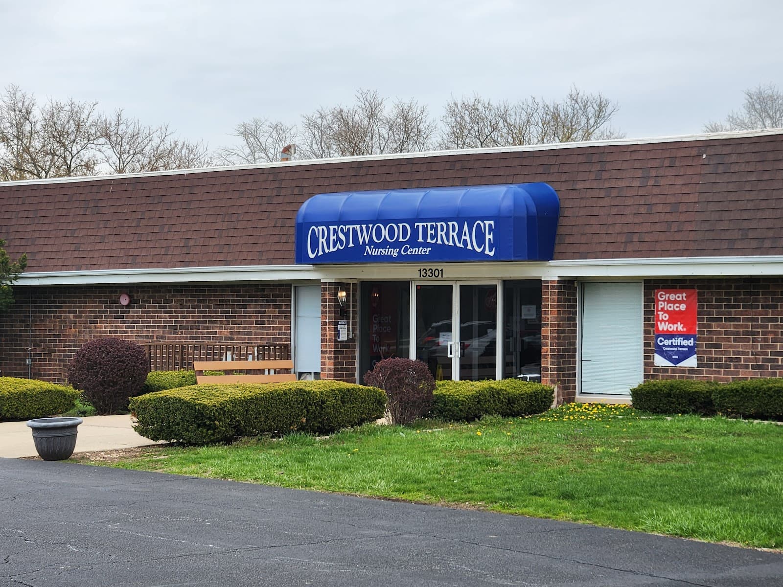 Crestwood Terrace