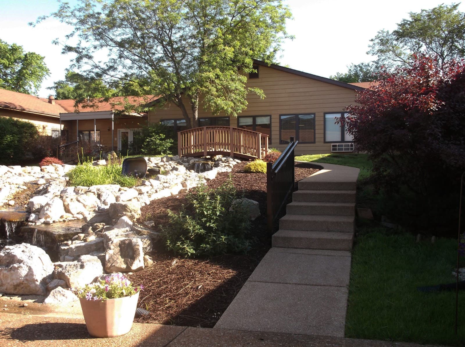 StoneBridge Senior Living - De Soto