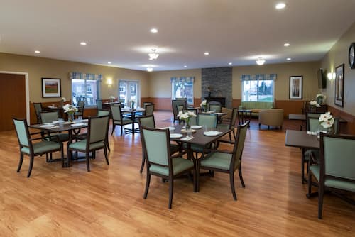 Amberwood Manor