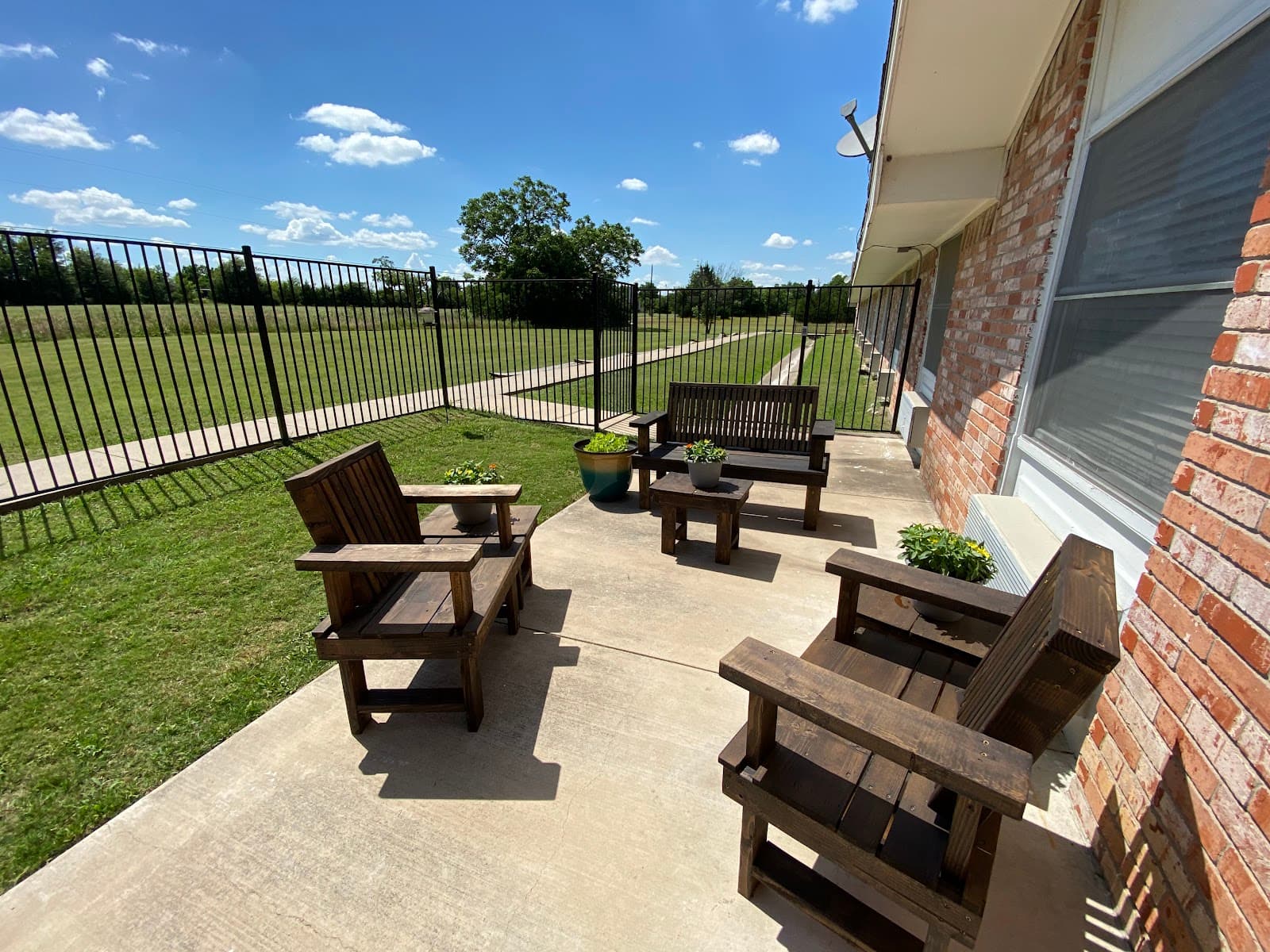 Avir at Cleburne