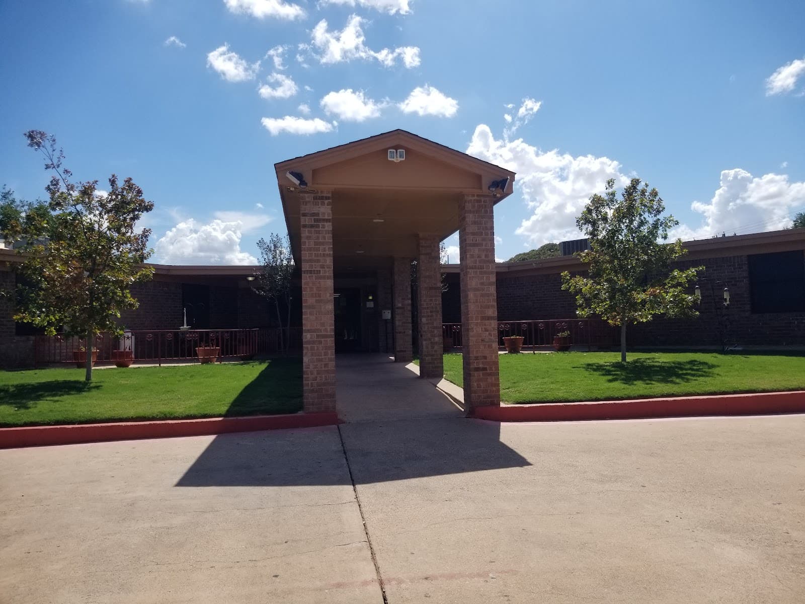The Oaks at Radford Hills Healthcare Center