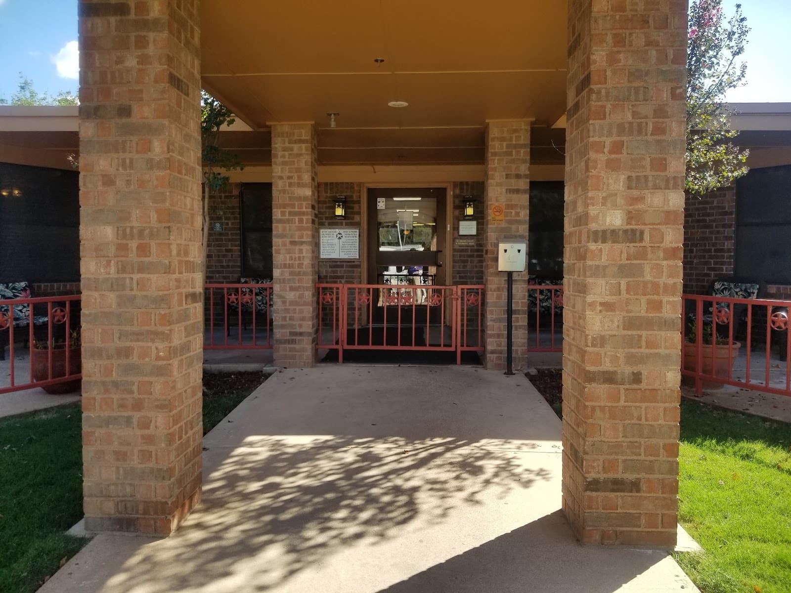 The Oaks at Radford Hills Healthcare Center