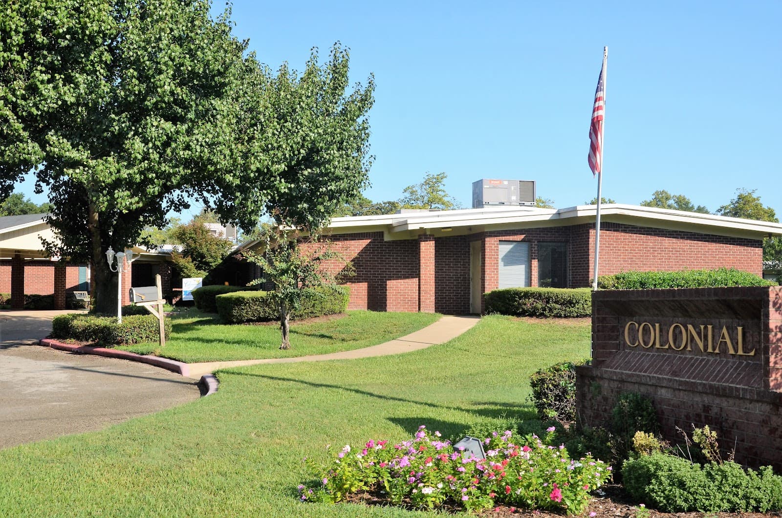 Colonial Lindale Nursing & Rehabilitation