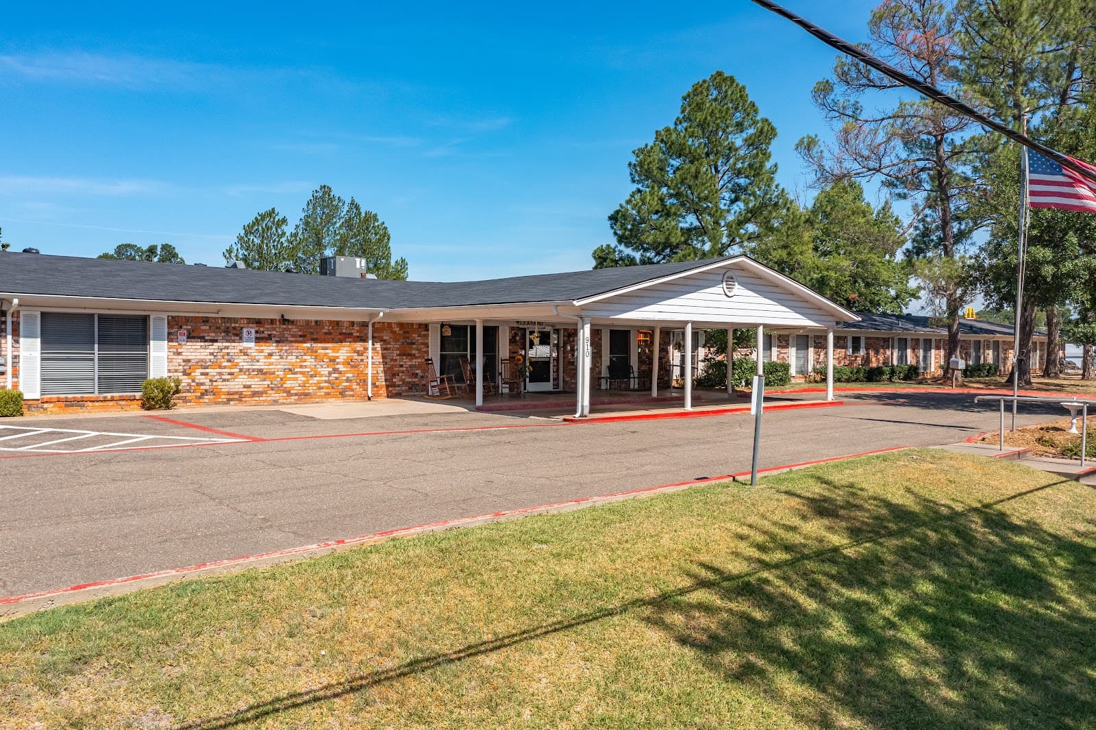 Avir at Winnsboro — photo 1