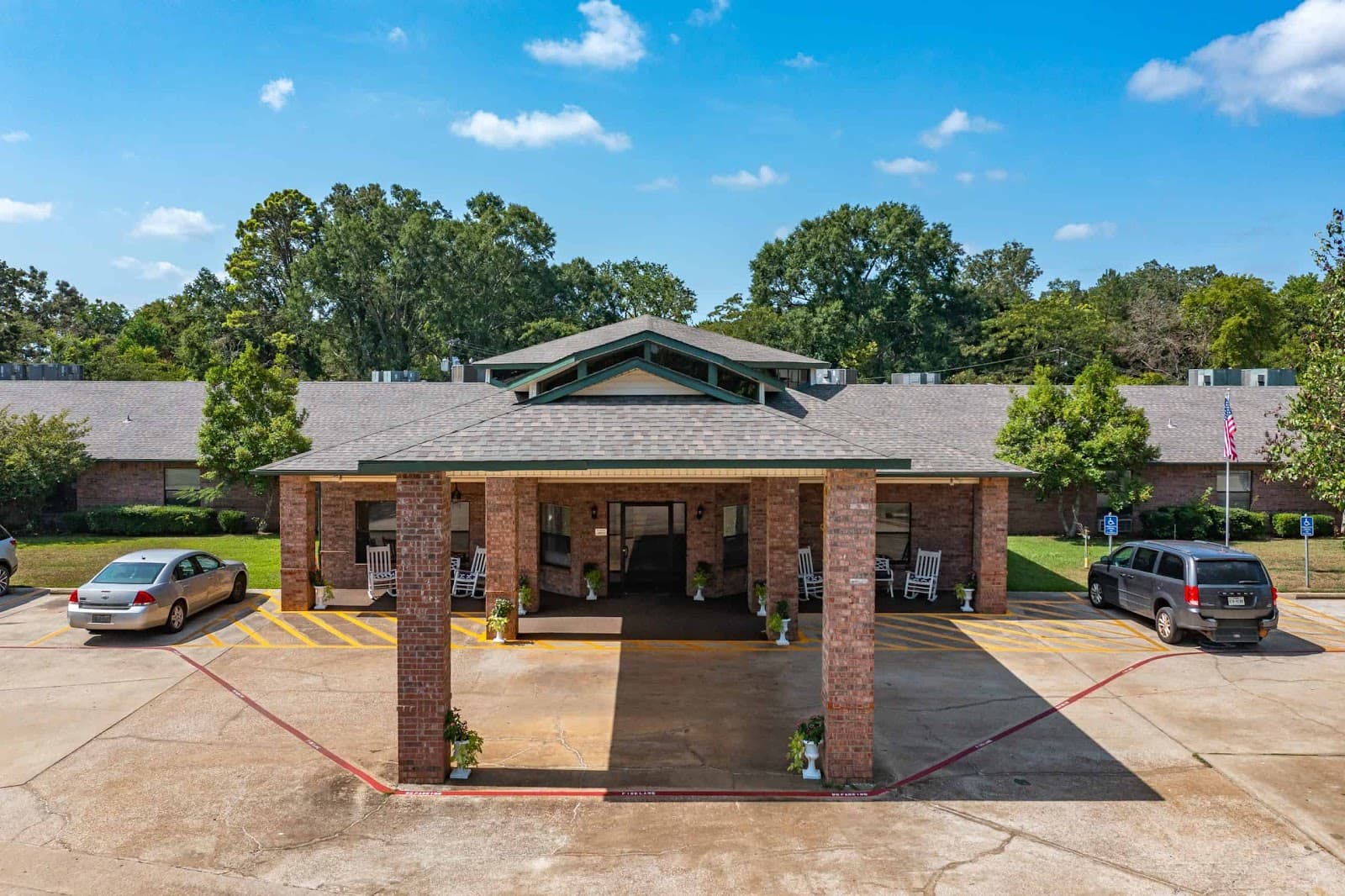 Avir at San Augustine