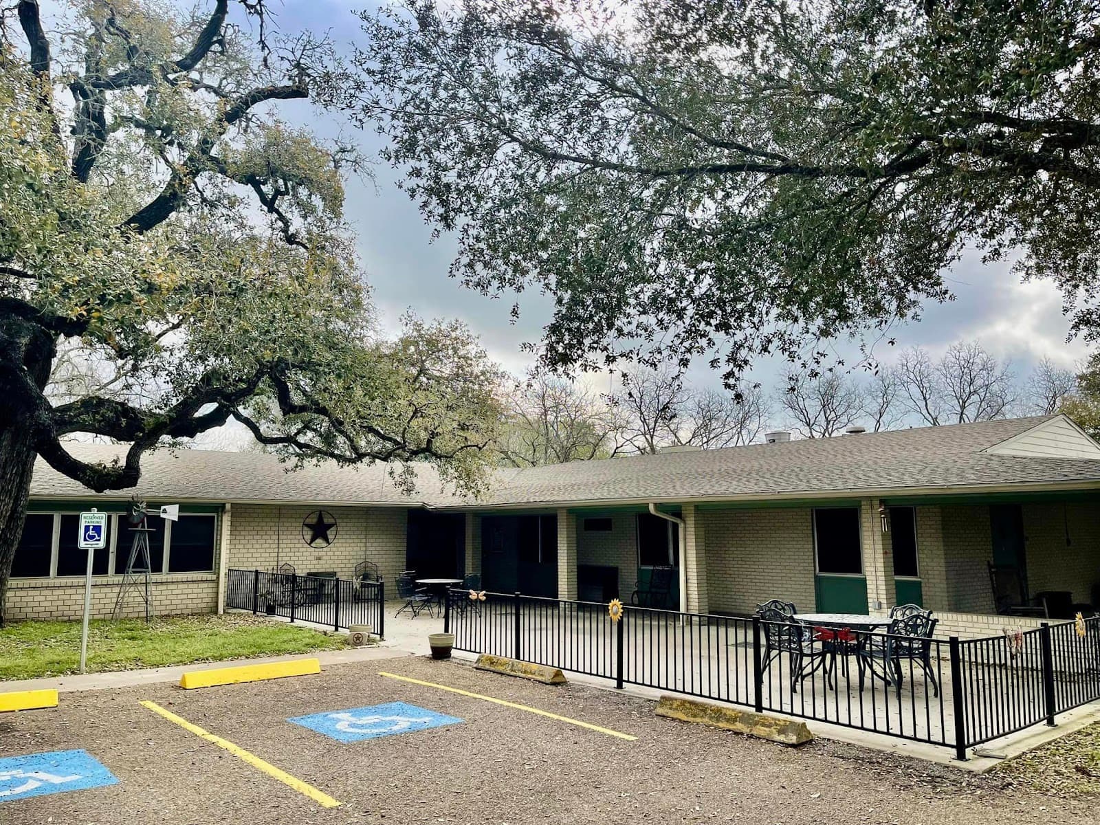 Shady Oak Nursing & Rehab Center