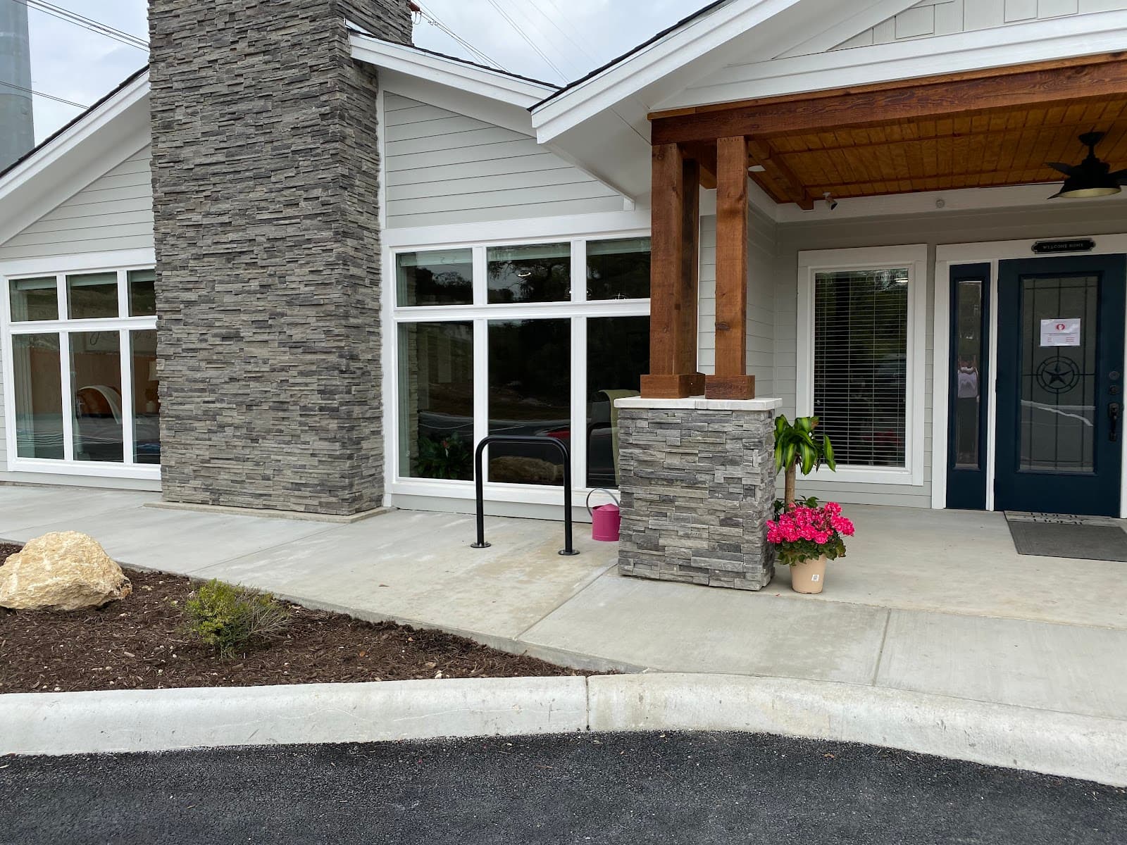 BeeHive Homes of Crownridge Assisted Living & Memory Care