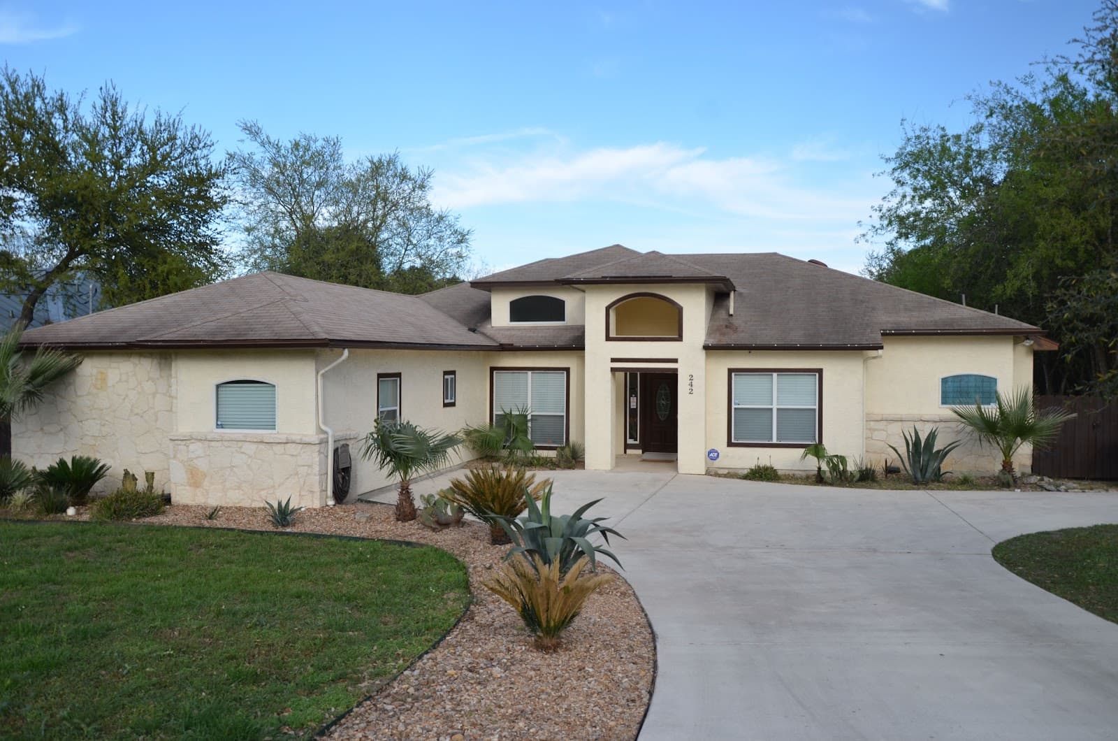 Golden Oaks Assisted Living