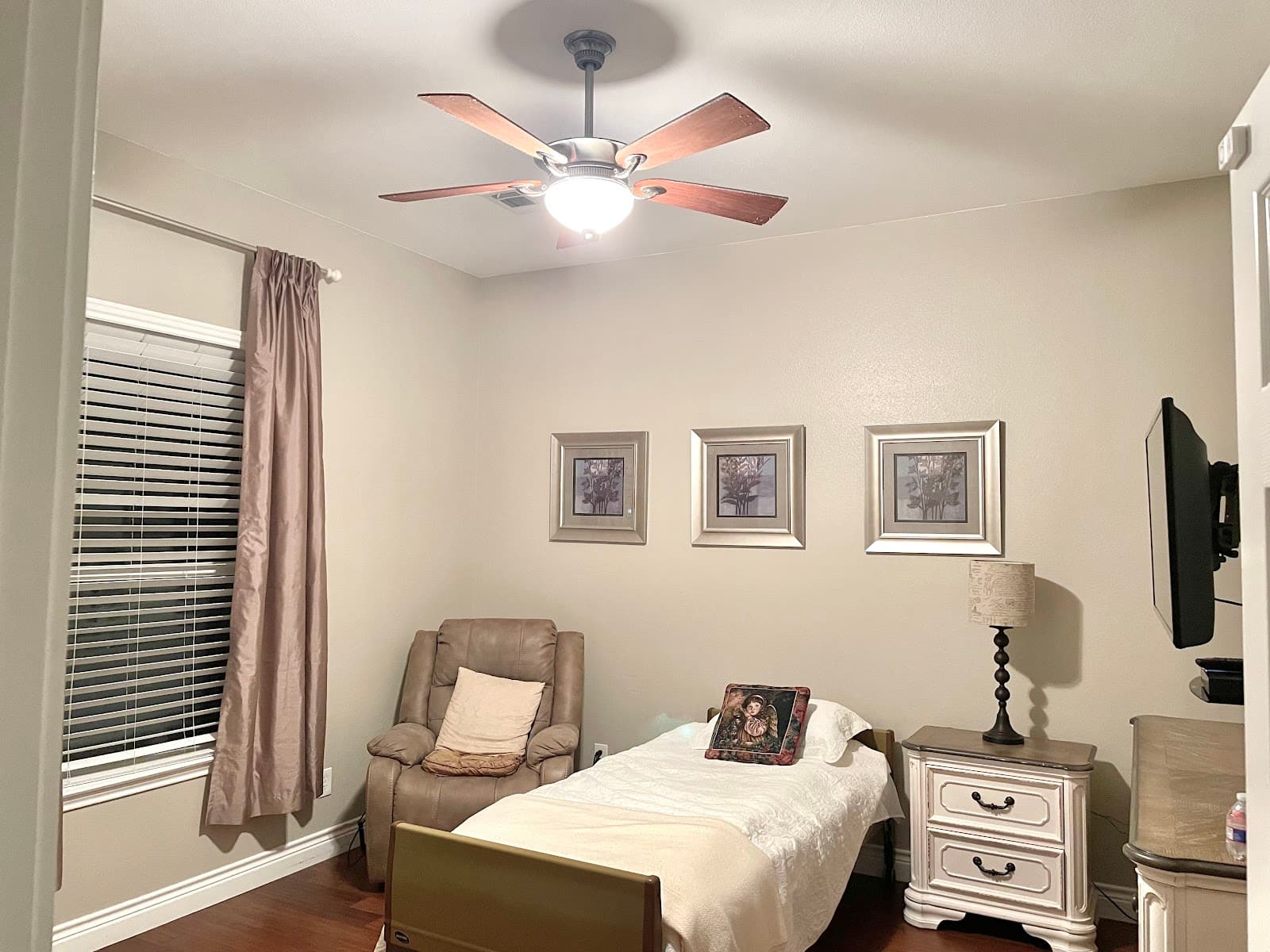 Laurelhurst Assisted Living