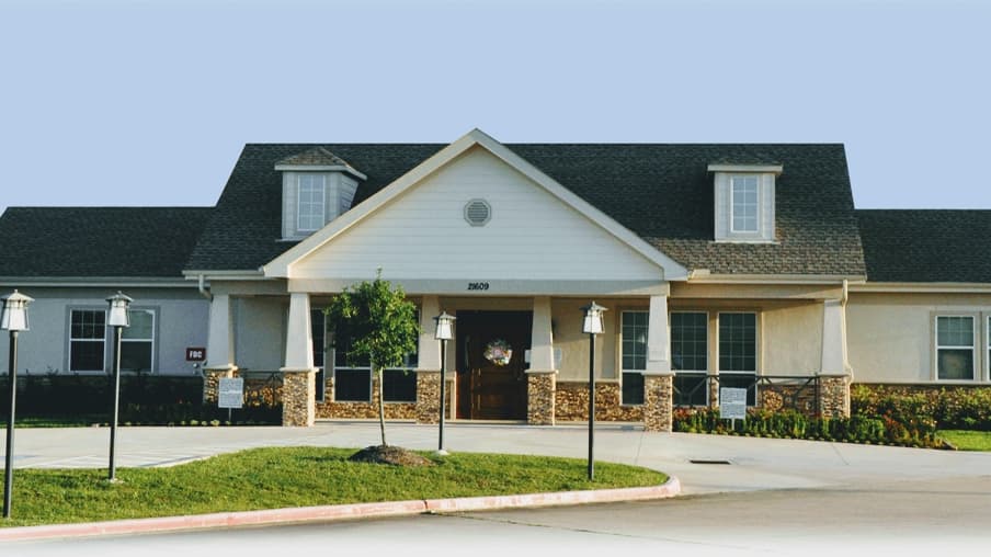 Evergreen Cottages Provincial Jasmine Cottage
