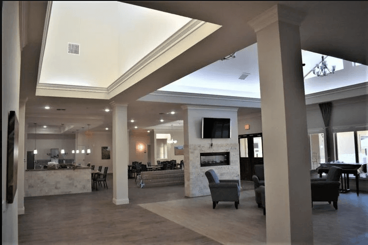 Royal Oaks Assisted Living
