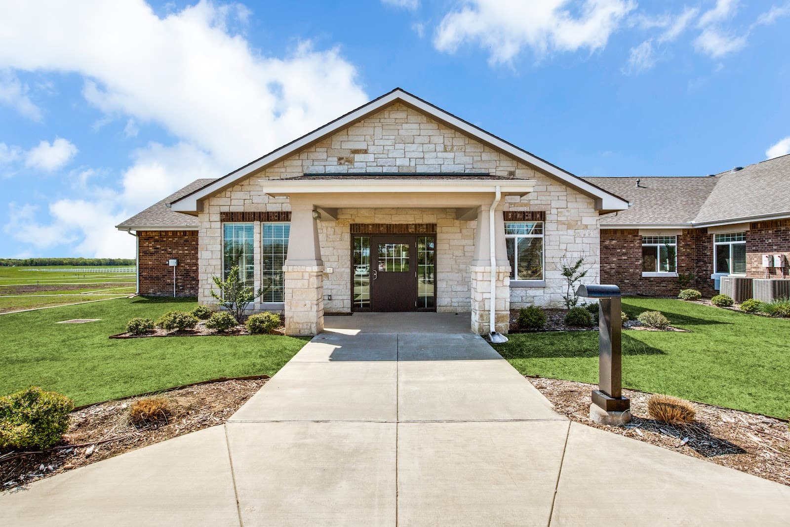 Oxford Glen Grand Prairie