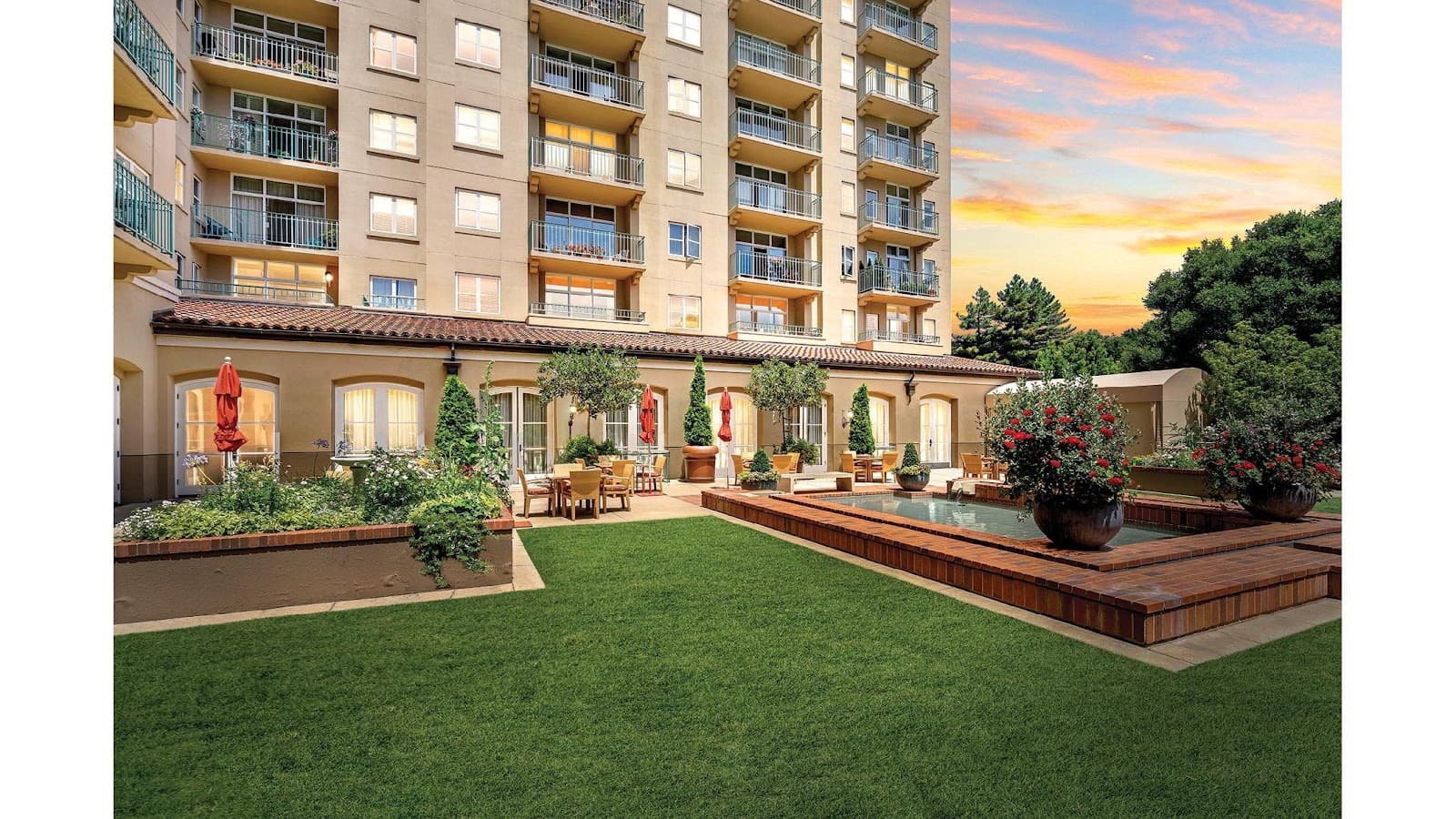 The Peninsula Regent — photo 1