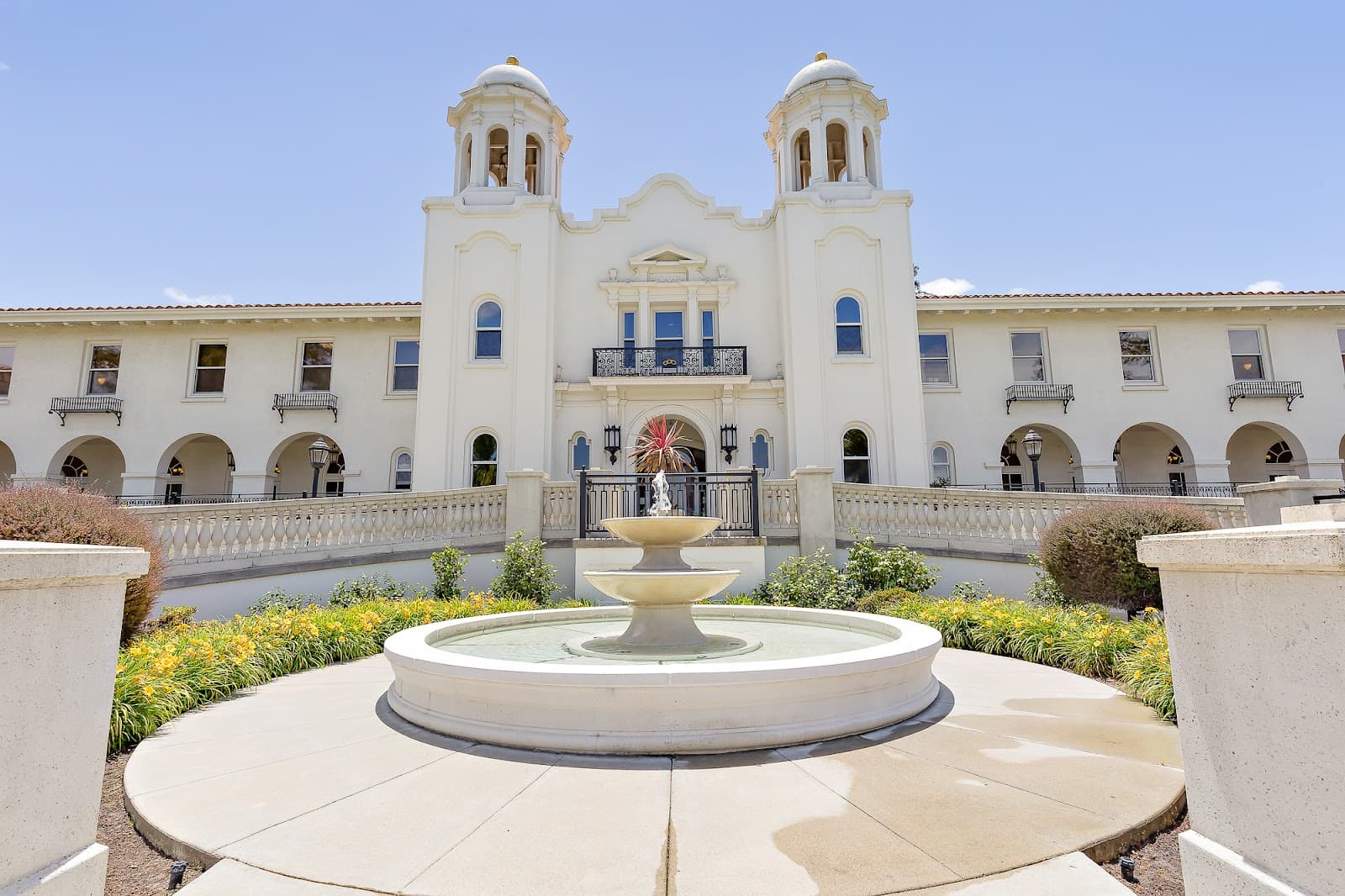 Saratoga Retirement Community Assisted Living