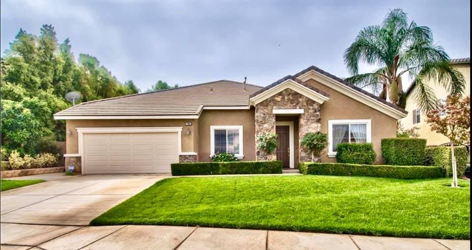 Eastvale Manor Assisted Living — photo 1