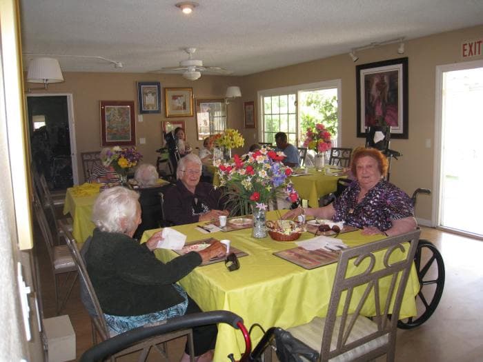 Bubbe & Zaydes Place — photo 1