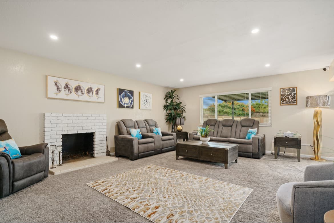 Family Ties Senior Living - ALW Licensed Facility