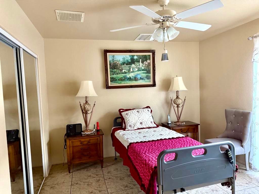 Desert Starlight Senior Care Home
