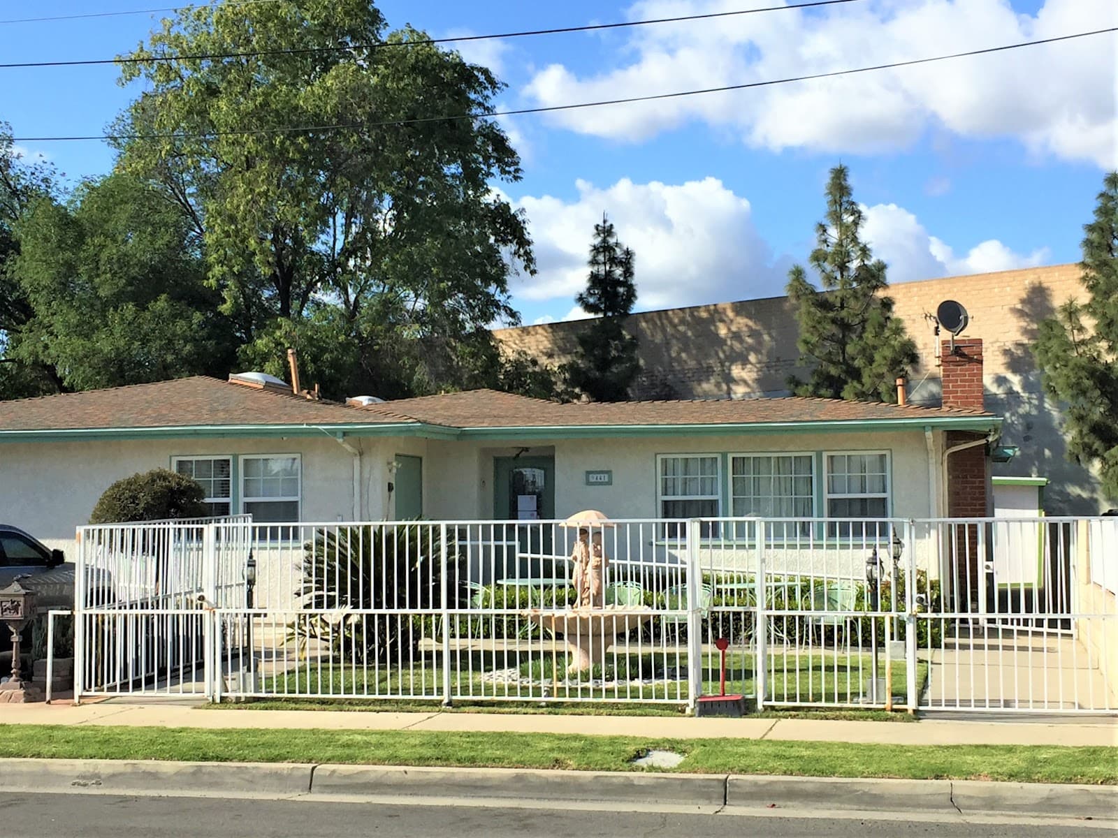 Francel Guest Home II