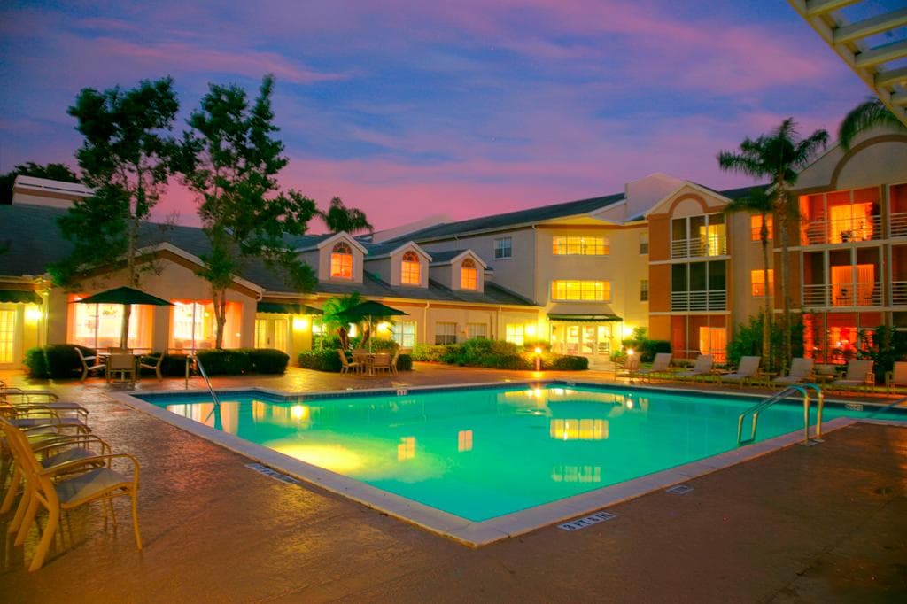 Coral Oaks