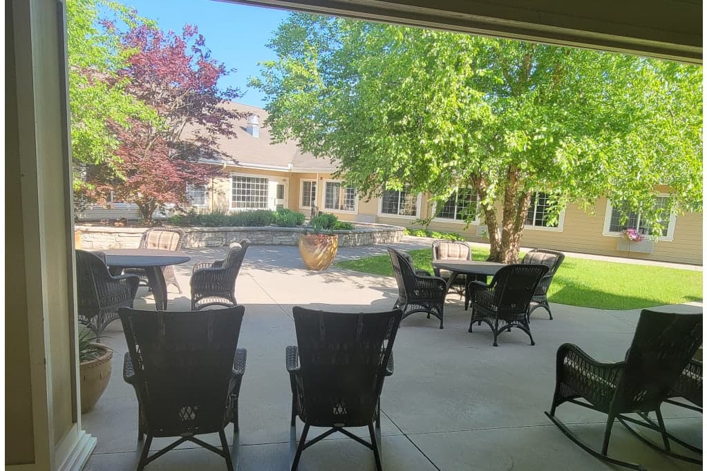 Sugar Creek Alzheimer’s Special Care Center