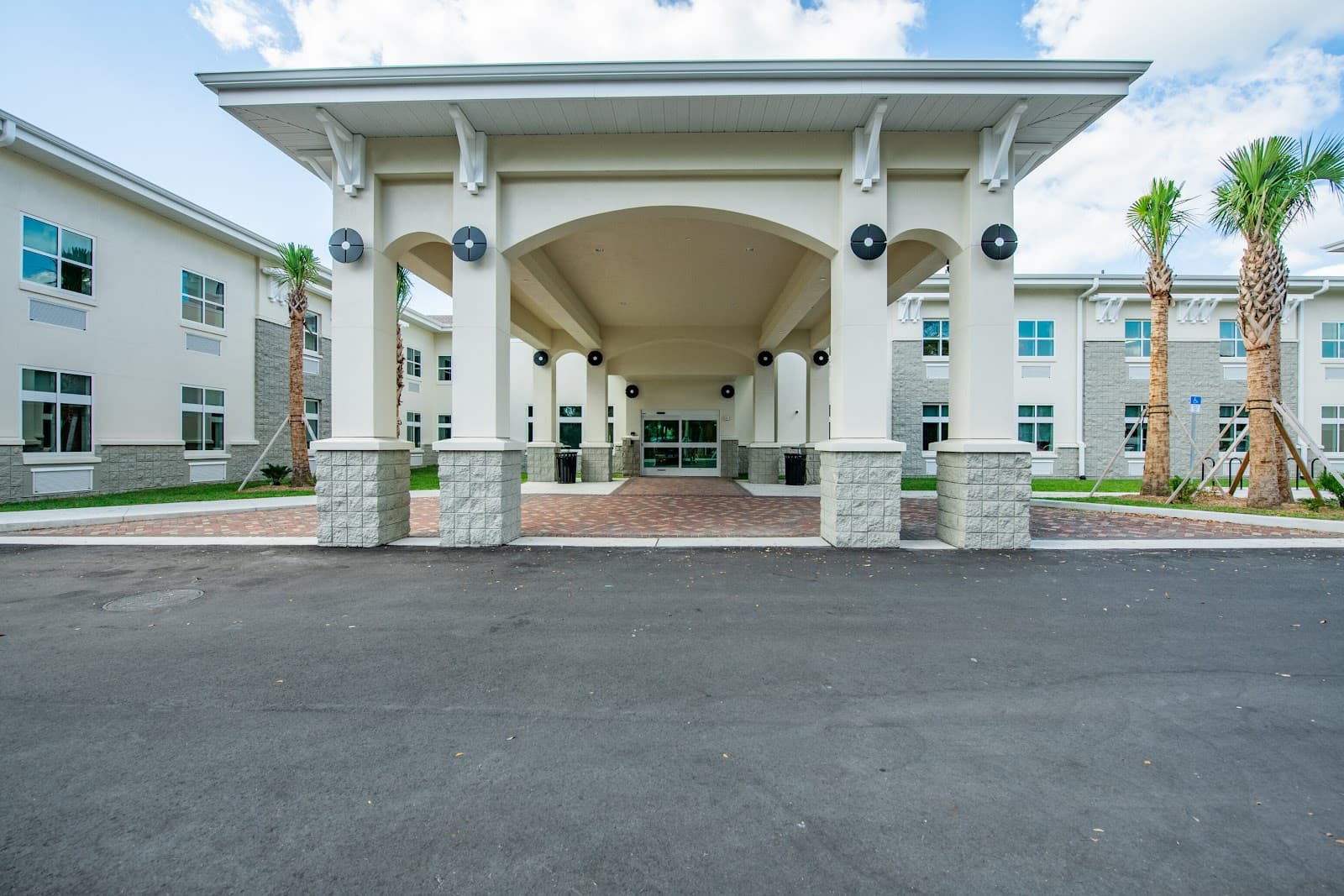 Pines of Sarasota Health Care, LLC