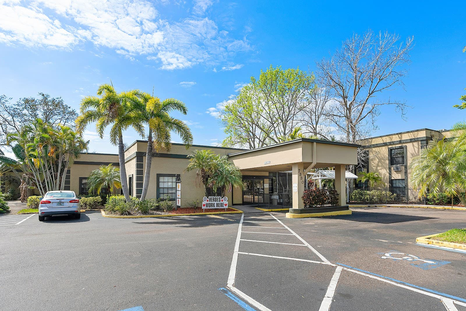 Tierra Pines Center