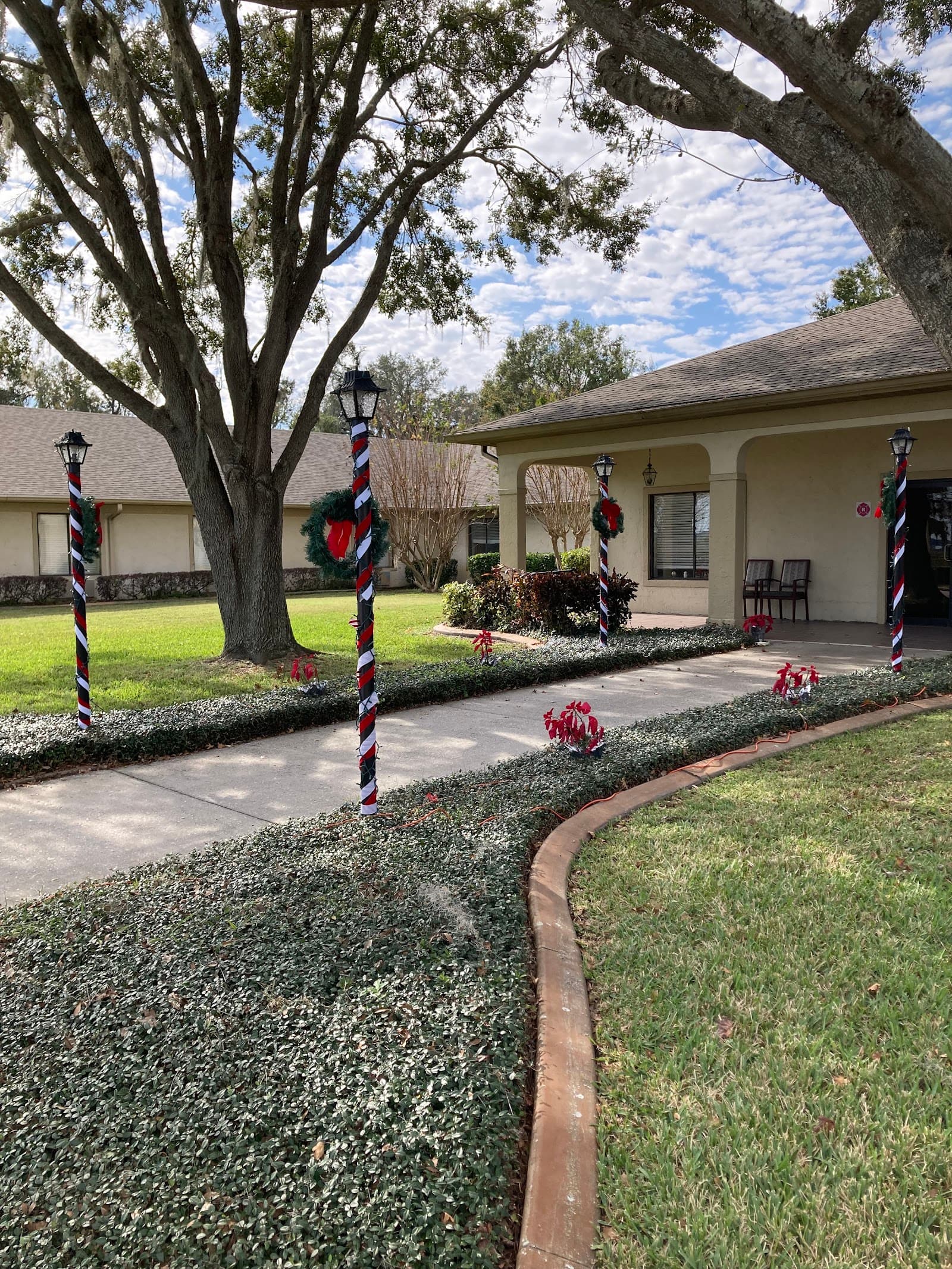 Charming Lakes Rehabilitation & Care Center