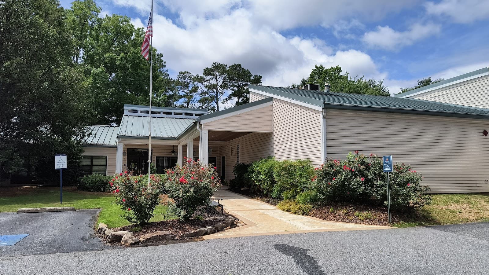 East Cobb Center for Nursing and Healing