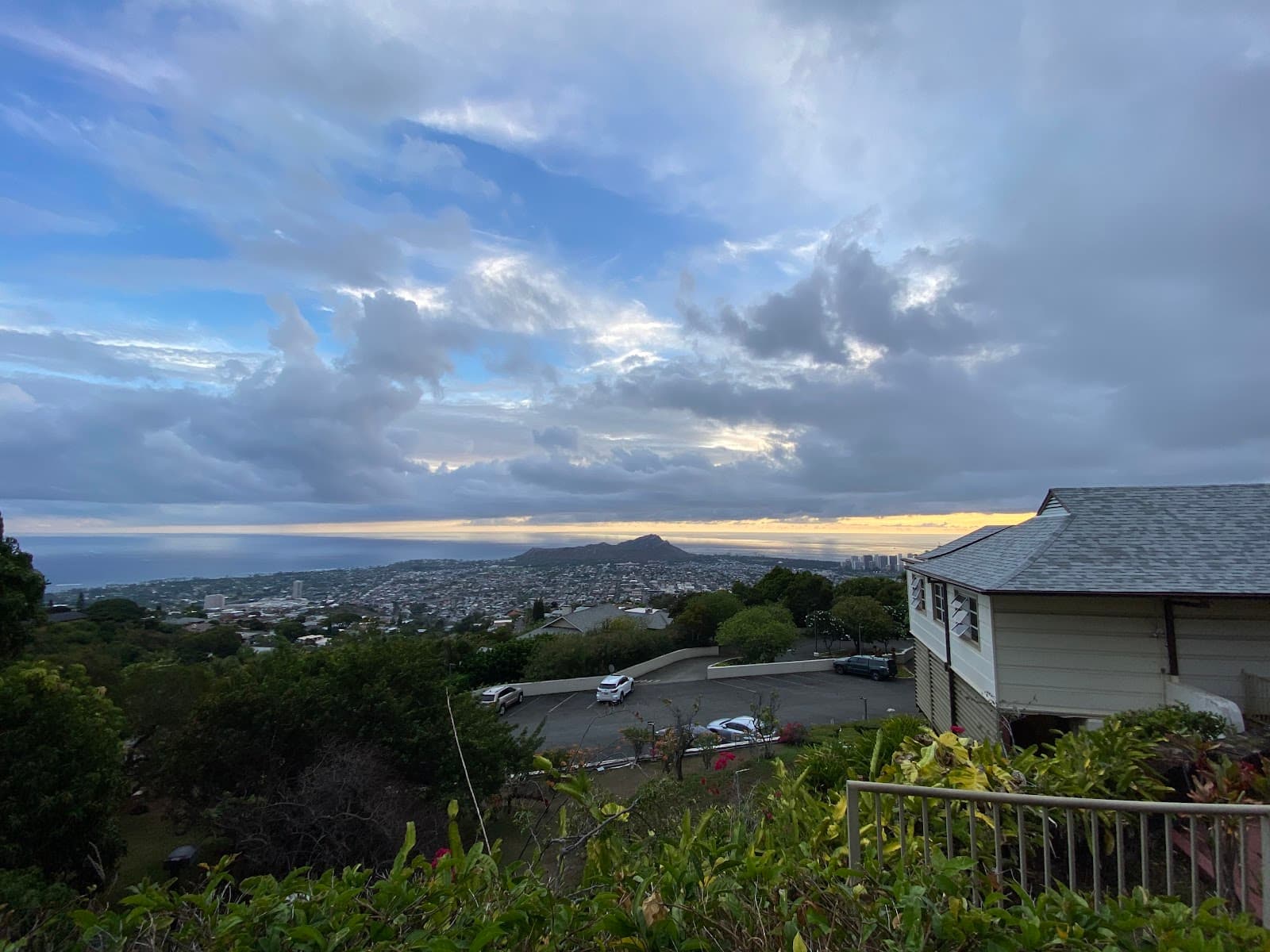 Maunalani Nursing & Rehab Center