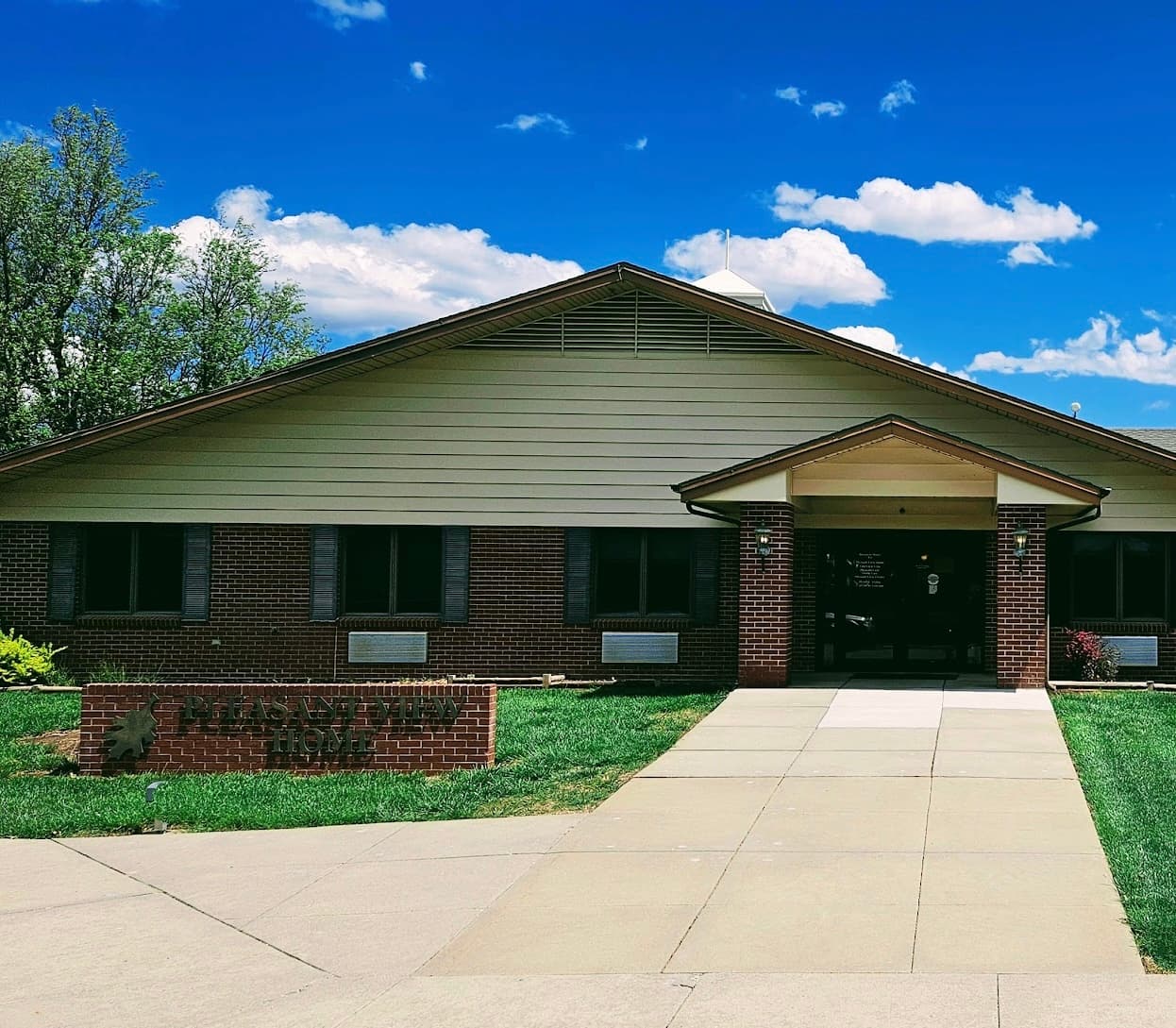 Pleasant View Home