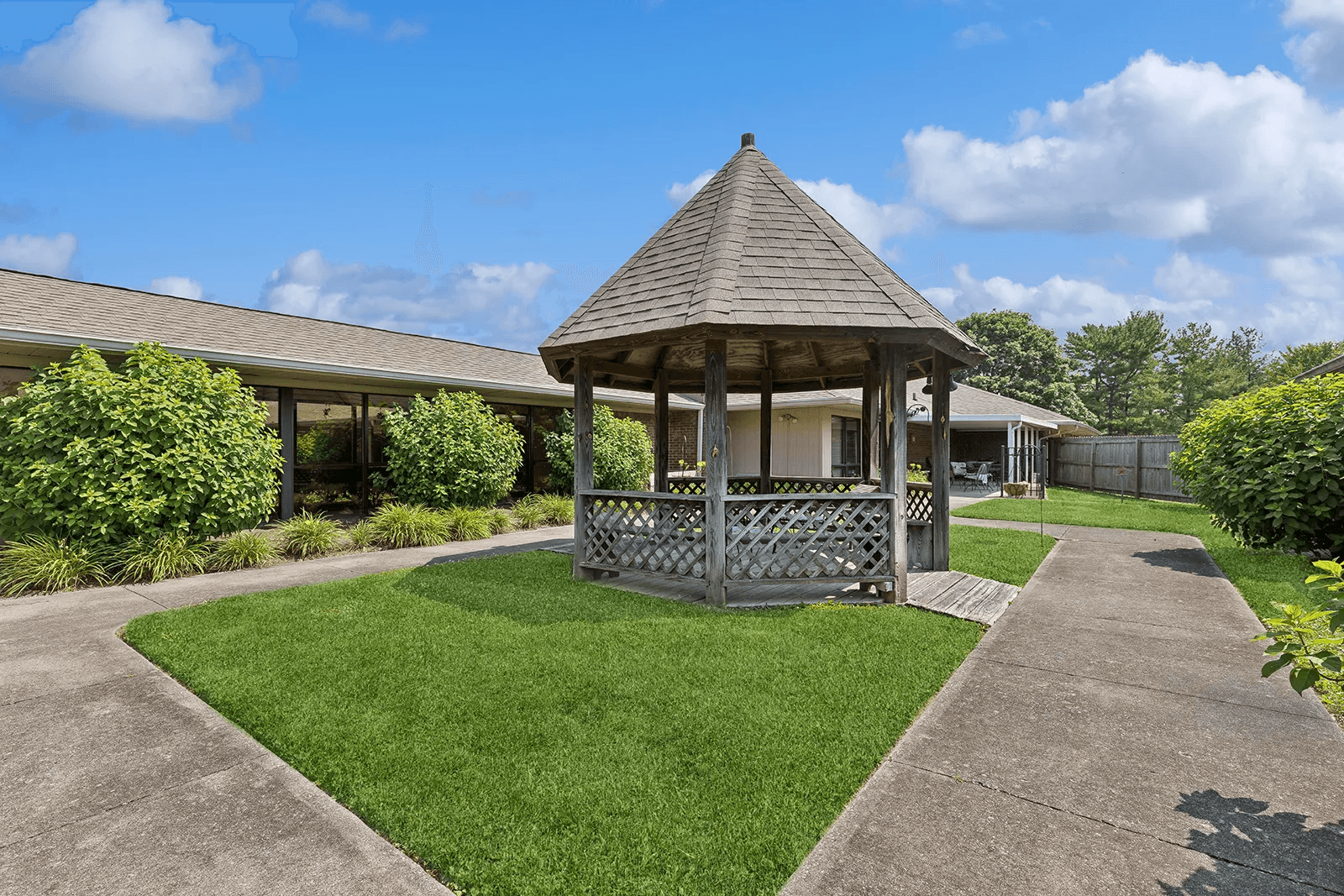 Lexington Country Place