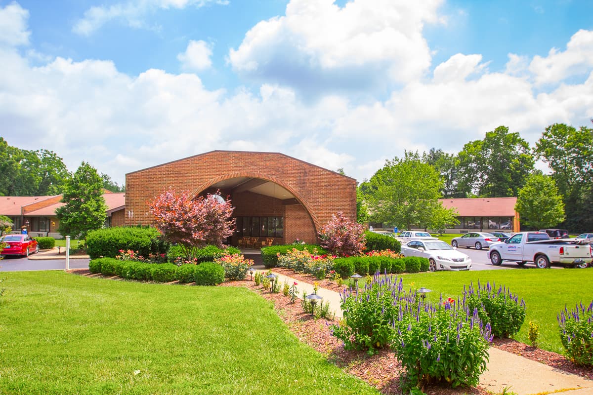 Signature HealthCARE at Jefferson Manor Rehab & Wellness Center