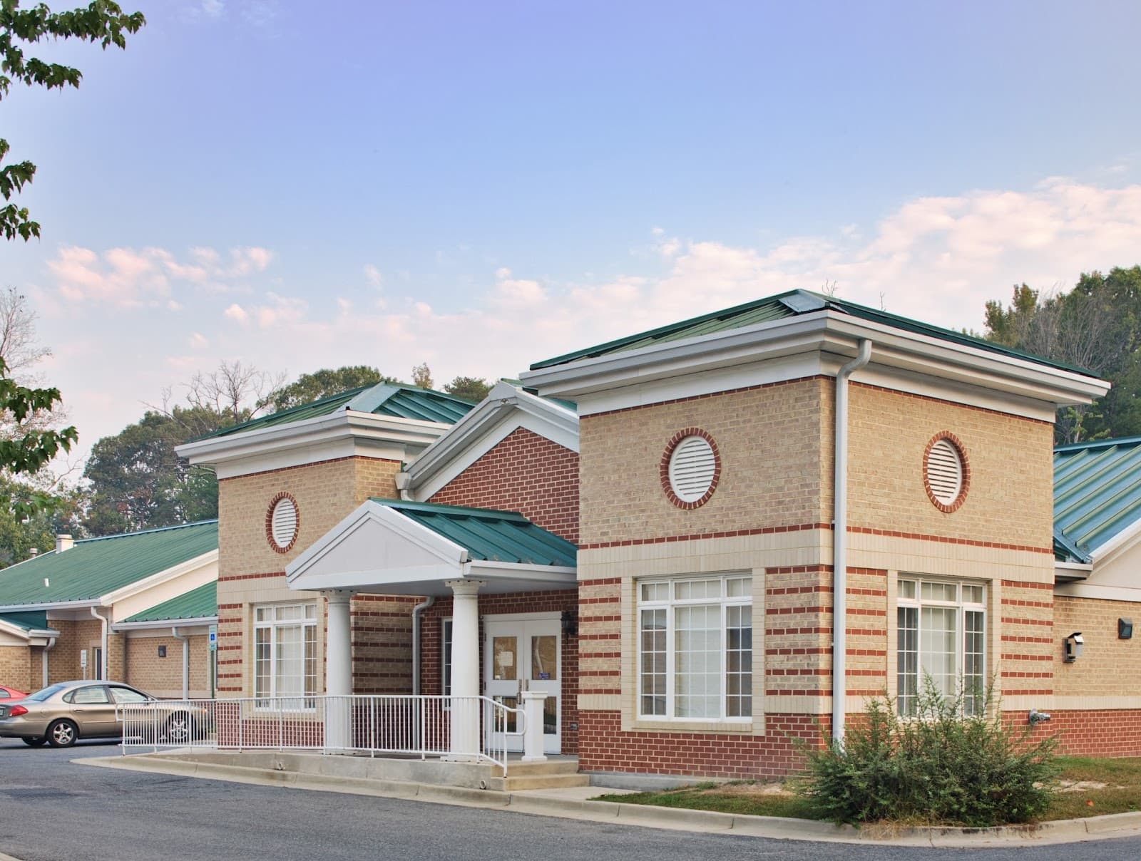 Waldorf Center