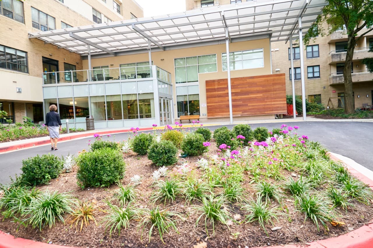Residences at Vantage Point in Columbia - Senior Independent Living, Assisted Living, Memory Care