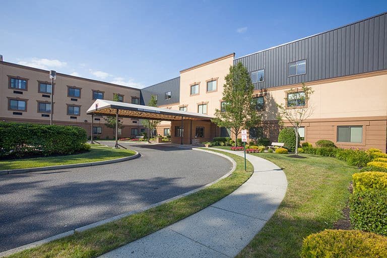 Royal Suites Healthcare & Rehabilitation Center