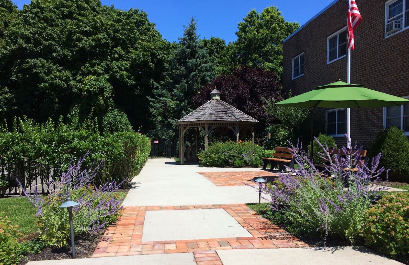 San Simeon by the Sound Center for Nursing & Rehabilitation — photo 1