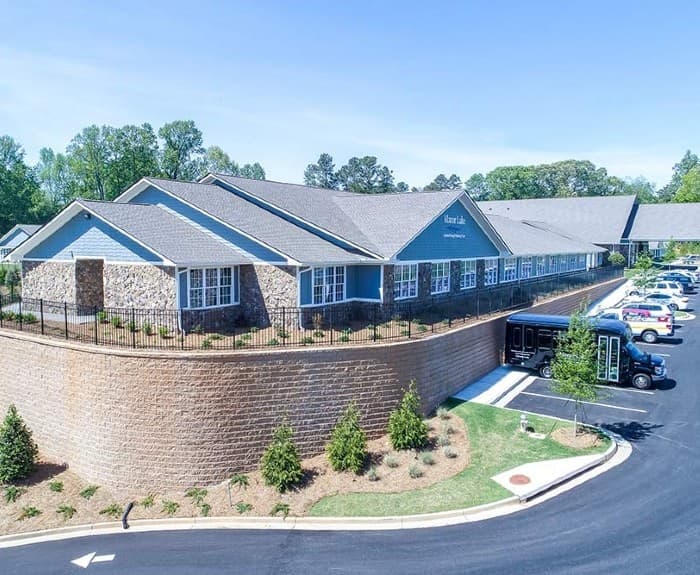 Manor Lake Assisted Living & Memory Care - Gainesville