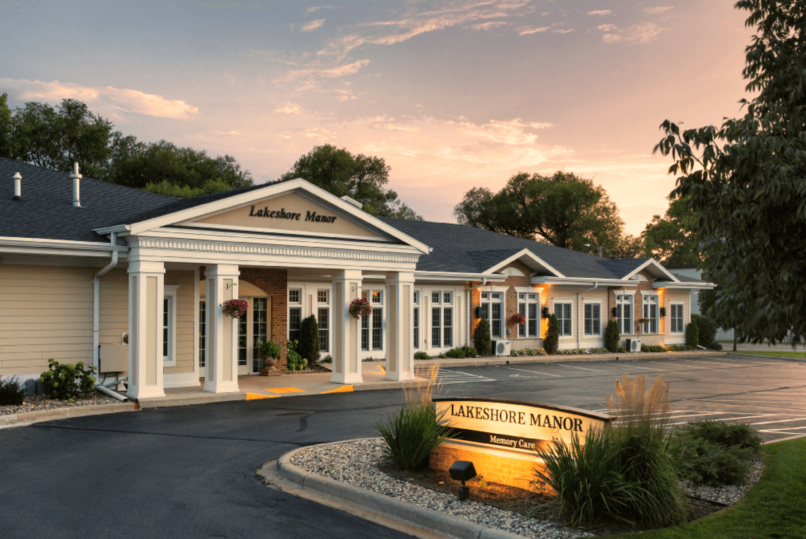Lakeshore Manor