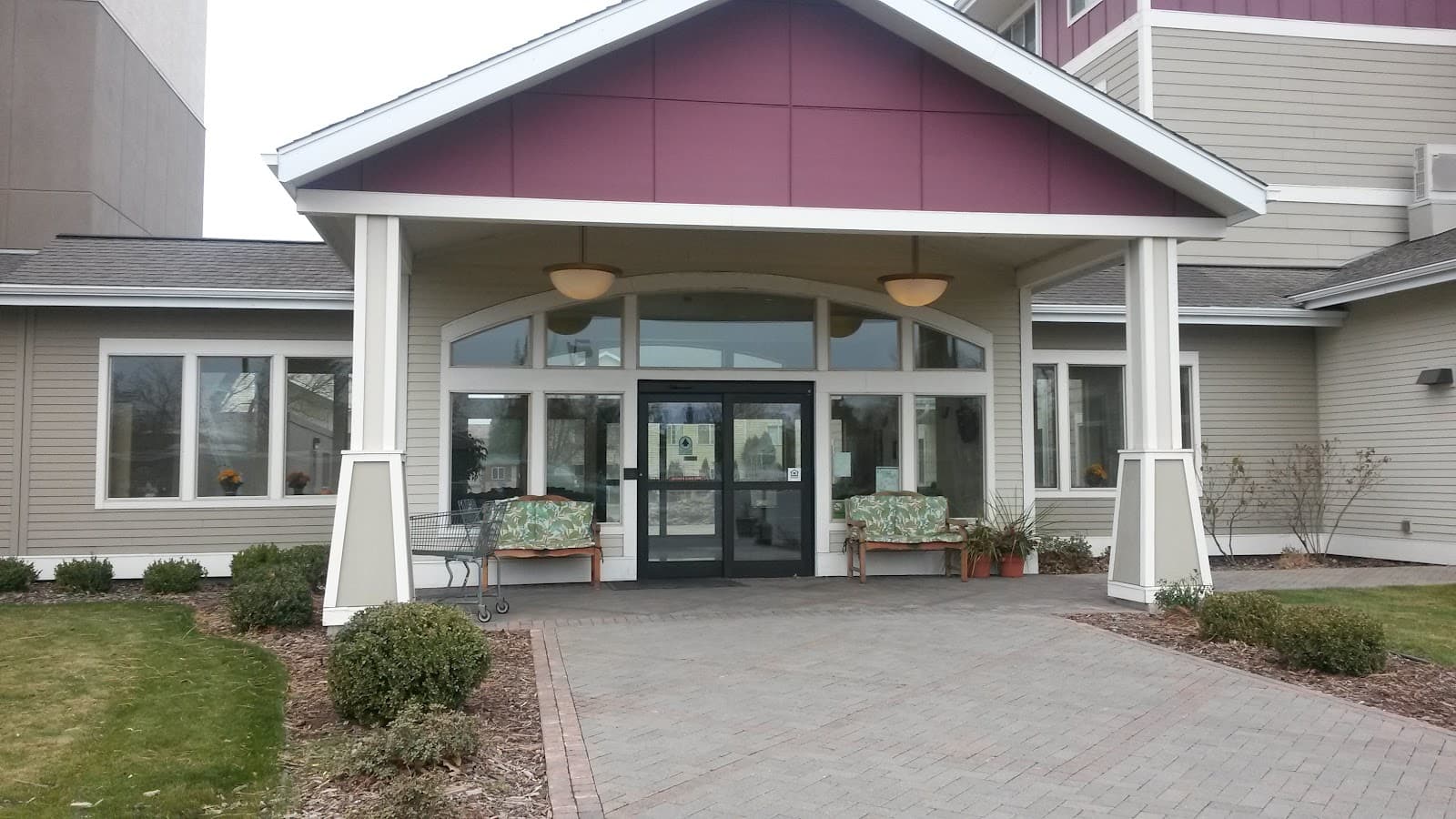 Lilac Plaza Retirement Community